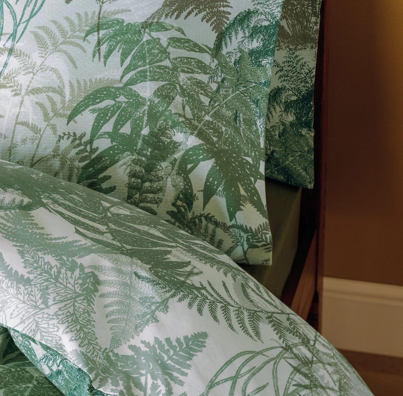 Habitat Botanical Floral Green & White Bedding Set Double Bedding 10 Habitat Botanical Floral Green & White Bedding Set Double Bedding - Image 8