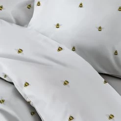 Habitat Hideaway Bee Print White Bedding Set Double Multicoloured Duvet Covers And Sets 15 Habitat Hideaway Bee Print White Bedding Set Double Multicoloured Duvet Covers And Sets -Bedding Sales 2022 unnamed file 176