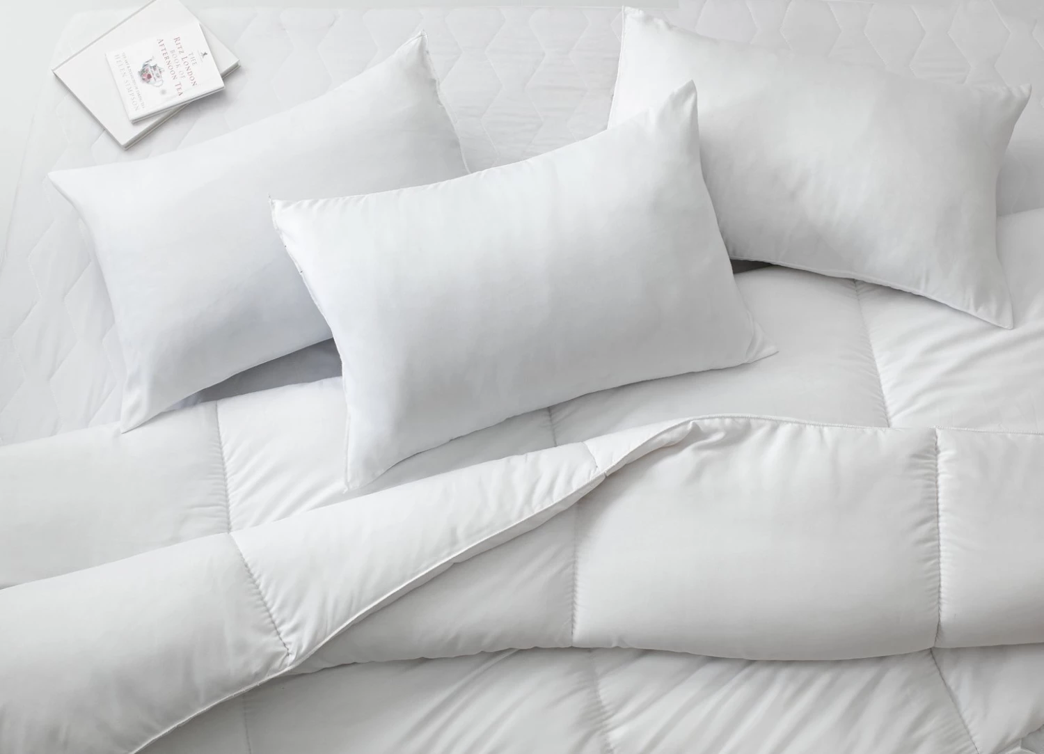 Habitat Supersoft White Washable 7.5 Tog Duvet Single Duvets 10 Habitat Supersoft White Washable 7.5 Tog Duvet Single Duvets - Image 8