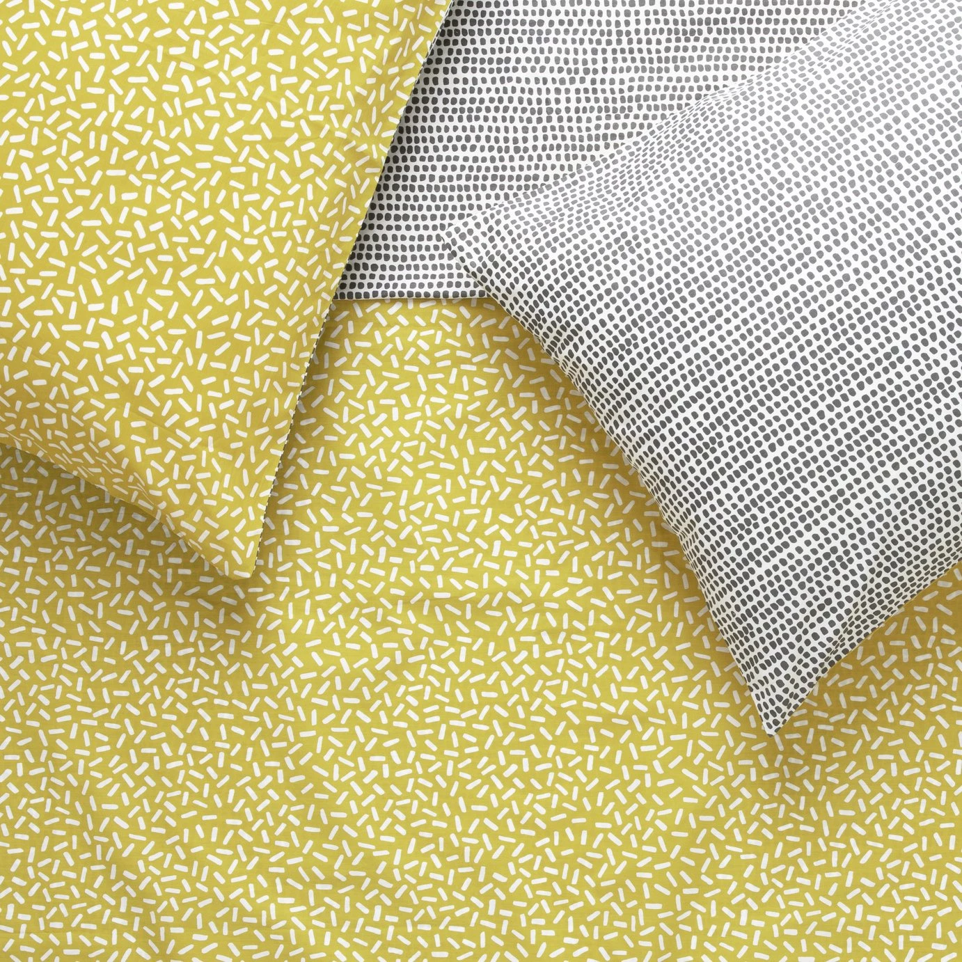 Habitat Betsy Yellow & White Reversible Bedding Set Single Duvet Covers And Sets 5 Habitat Betsy Yellow & White Reversible Bedding Set Single Duvet Covers And Sets - Image 3